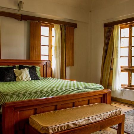 Ken & Twill Hotel Shillong Kültér fotó
