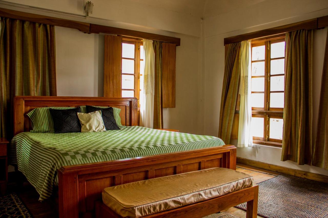 Ken & Twill Hotel Shillong Kültér fotó
